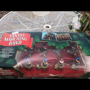 Mr. Christmas Santa’s Marching Band